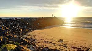 Port Macquarie Sunrise Over The Town Beach Breakwall Day Trips Port Macquarie Beach