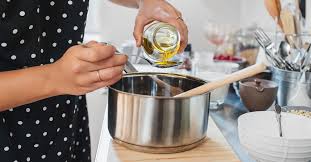9 Surprising Benefits Of Rice Bran Oil