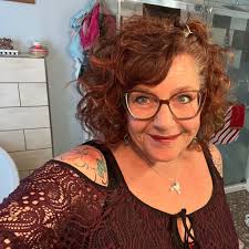 Who can recommend a DJ for a wedding in Lundbreck