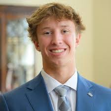 Logan Brandt's Instagram, Twitter & Facebook