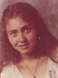 Eva Ledford's Instagram, Twitter & Facebook