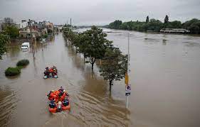 En plus de fournir la date d'aujourd'hui, nous publierons également des tutoriels sur la façon d'ajouter la date et l'heure actuelles de votre site ou votre blog, des widgets. Crue De La Seine La Vague Attendue A Rouen