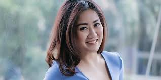 Analize official twitter account of pemersatu bangsa (@crotaah) by words and their repeats of last year. Punya Badan Aduhai Tante Ernie Pemersatu Bangsa Lakukan Operasi Diadona Id