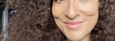 5 UK women review the Jones Road What The Foundation