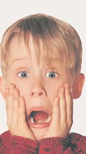 Aunque al principio se resistió, Joe realmente dio todo de sí para hacer  feliz a Peyton. En esta escena quedó un poco expuesto por demás frente a su  equipo 🫣 • • • •