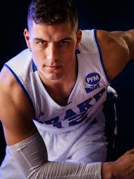 How Reed Timmer navigates worlds of Drake hoops and studies