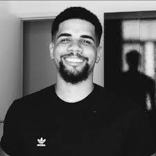 Samuel Sousa's Instagram, Twitter & Facebook