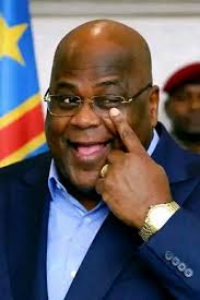 Vraiment, ils ont raison 😂😂 Les Deux clochards.