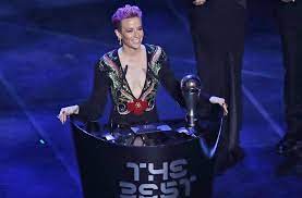 Rapinoe grew up in redding, california with her parents, jim and denise, and five siblings, including her twin, rachael. Fifa Awards 2019 Rapinoe Appelliert Wir Haben Die Macht In Diesem Sport Die Welt Zu Einer Besseren Zu Machen Fussball Stuttgarter Zeitung
