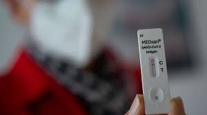 Wir zeigen ihnen, wie der abstrich zuhause funktioniert. Corona Test Antigen Schnelltest Als Heilsbringer Vor Weihnachten Zuverlassigkeit Unterscheidet Sich Stark Welt