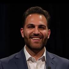 Hi! Looking for a deep tissue massage therapist. Thanks in advance!