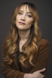 Jacqueline Loeb • Jeune • Jeunesse