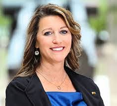 Mandy Randolph's Instagram, Twitter & Facebook