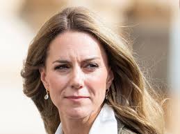 Princess Kate 'communicates quiet strength' in £1.4k power ensemble