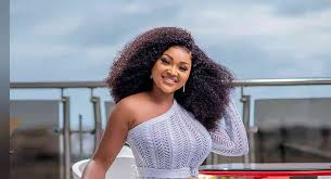Rihanna be looking so good in this beautiful fabrics as you already know, our nollywood female celebrities like to feel among when it comes to fashion trends that involve international… Mercy Aigbe Reveals Her Plan On Becoming A Professional Makeup Artist