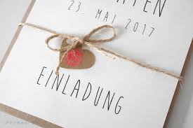Wenn sie jedenfalls ein restaurant buchen möchten, und über 50 gäste einladen werden, dann können sie einfach das konzept der einladungen selber vorbereiten und diese dann drücken lassen. Diy Einladungskarte Fur Eure Hochzeit