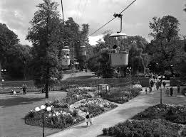 I'm sharing my favorite places and things to do that you don't want to miss. Floriade Platform Wederopbouw Rotterdam
