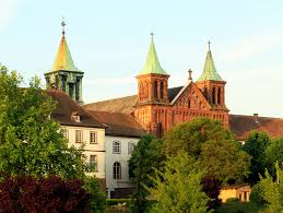 Haut lieu de spiritualité en alsace depuis le xie siècle, elle est actuellement occupée par une. Abbaye Notre Dame D Oelenberg