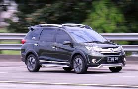 Mobil ini merupakan mobil berjenis low suv atau crossover yang mempunyai banderol harga cukup murah. Ini Kekurangan Honda Br V Oto