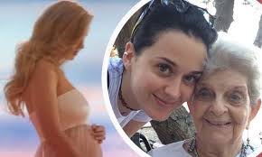 It's a sweet, singular name, and simply refers to the white flower with a yellow center you might see growing in your garden (via behind the name). Katy Perry Plans To Name Baby Daughter After Fighter Grandmother Ann Pearl Hudson Daily Mail Online