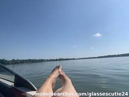 Glassescutie24 Onlyfans Profile Content - updated August 2025