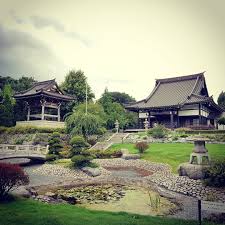 Japanese Temple Dusseldorf Germany There Is A Large Japanese Community In Dusseldorf One Of The Centers Of Japanese Culture Is The Eko House With An Authen