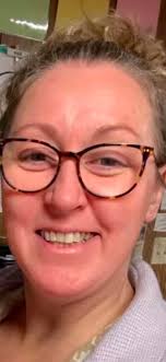 Still mourning Taco Bell's Fiesta Taco Salad. 😂 I added some things that  don't normally come with it and I baked the chicken in my toaster oven so I  wasn't babysitting my