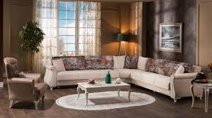 Renkli yastıklar puf koltuklar kullanarak ta köşe koltuk takımınızı daha da hareketlendirebilirsiniz. Mabel Kose Takimi Mondi Mobilya Yatak Baza Ev Tekstili