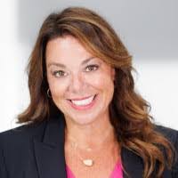 Beth Deluca's Instagram, Twitter & Facebook