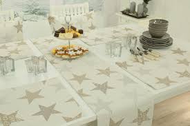 Tischlaufer Und Tischsets Fur Weihnachten Mit Natur Und Beigefarbenen Sternen Weihnachtstischlaufer Tisch Tischlaufer Weihnachten