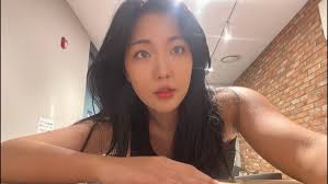 Really impromptu live while waiting for David lol