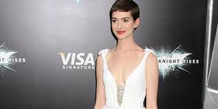 Hathaway, a lawyer, both originally from philadelphia. Anne Hathaway Gesund Durch Kurze Haare Tikonline De