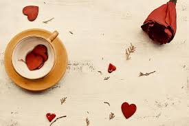 Os tapetes são frequentemente pequenos detalhes que podem elevar completamente o aspecto da casa, sem ter de gastar demasiado para renovar todo o espaço. Desktop Hintergrund Kaffetisch Romantik Liebe Herzen Romantische Liebe Hintergrund Tapete Pikist