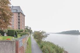 Zusätzlich gab es für uns wlan, das ja ursprünglich nicht in der beschreibung stand. Direkt Am Rhein Ungewohnlich Geschnittene 2 Raum Dachgeschosswohnung Mit Uber 30m Dachterrasse Haus Und Wohnung Markus Lohr