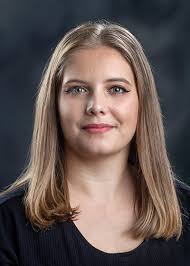 Daphne Knox's Instagram, Twitter & Facebook