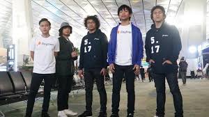 Chord dmasiv sebelah mata dengan chord diagram, versi lebih mudah. Kunci Chord Gitar Dan Lirik Lagu Di Antara Kalian D Masiv Jadi Orang Ketiga Tribun Wow