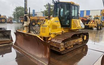 Komatsu D65A-11 Crawler Dozer