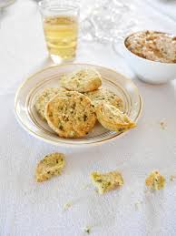 Biscuits Parmesan Basilic Pour L Apero Recette Recettes De Cuisine Parmesan Basilic Cuisine
