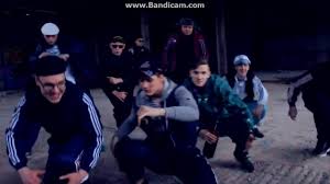 Sustantivo femenino que se usa únicamente en plural, con los tripa nfnombre femenino: Tripa Loski Youtube