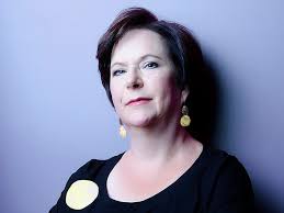 Beatrice Chador-Sampson 评判职业生涯中期的Susan Beach 奖学金– Jeweller.Hk