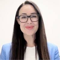 Tania Mann's Instagram, Twitter & Facebook