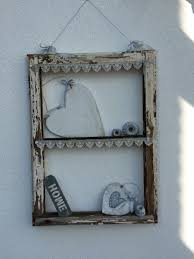 Altes Fenster In Szene Gesetzt Alte Fenster Dekorieren Fenster Dekorieren Alte Fenster