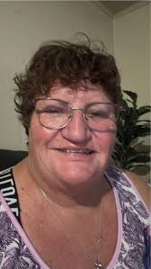 Natural color and cut vs contrast color and cut