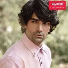 Raymond Ready's Instagram, Twitter & Facebook