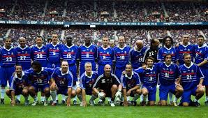 Elles ont fait miroiter au début de l'épidémie des gels et des masques à des. Des Stars Du Ballon Rond A Bayonne Pour La Bonne Cause