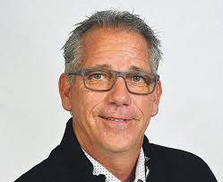 Donald Poirier's Instagram, Twitter & Facebook