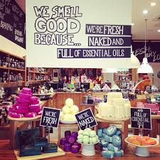 Lush Cosmetics I Need To Take Another Trip There Soon Animal Cruel Free Pinned Sameeraheart Lush Products Lush Cosmetics Lush Shop