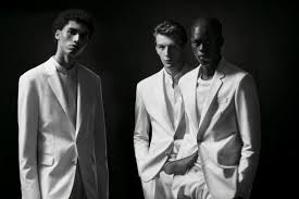 (blue armband & pocket square included) super high quality, high end men's suits made from 100% super 120s actual wool , conservative. Hugo Boss Michael Jackson Capsule Collection