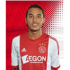 Ezra walian akhirnya bergabung dengan persib bandung. Ezra Walian On Twitter Look At My Facebook Page For The Video Of My Training