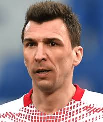 Mario mandžukić (slavonski brod, 21 mei 1986) is een kroatisch voetballer die doorgaans als aanvaller speelt. Angst Einflossen Neuzugang Mario Mandzukic Ist Bereit Fur Milan Kicker